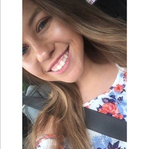 Meet your Posher, Christina